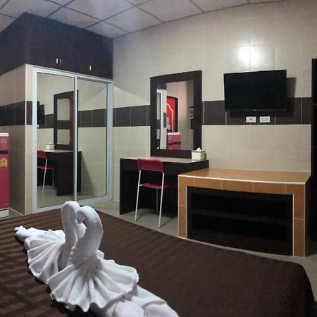 D5 Hotel สาขา มาบโป่ง 春武里 外观 照片